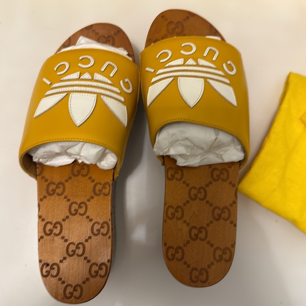 Authentic Gucci x Adidas wooden Platform Slides - Picture 7 of 16